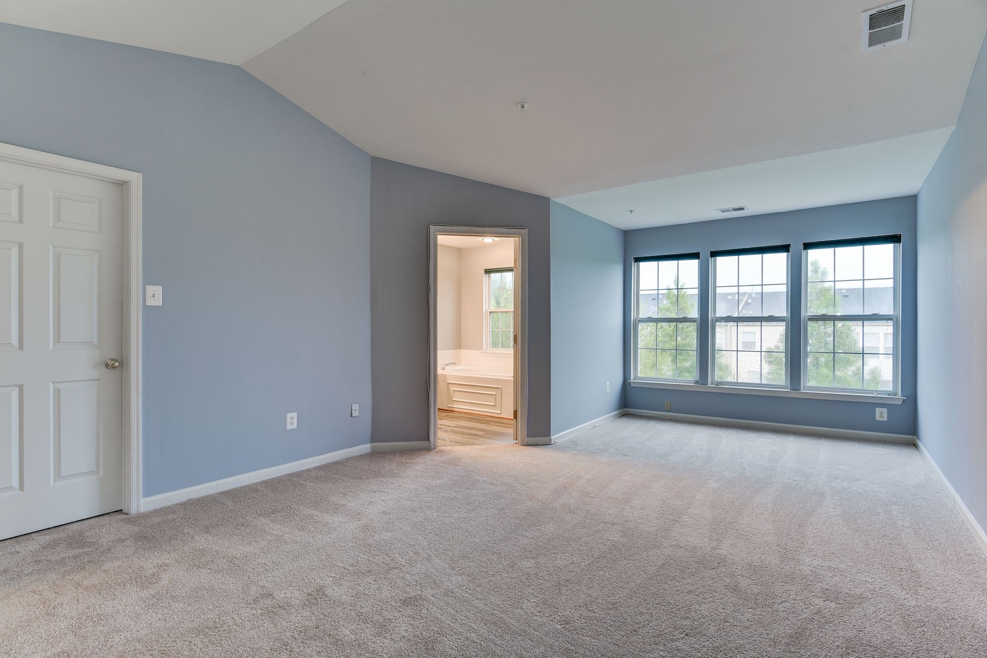 NEW LISTING 3 BD Townhome in Oatland Farm, Olney, MD